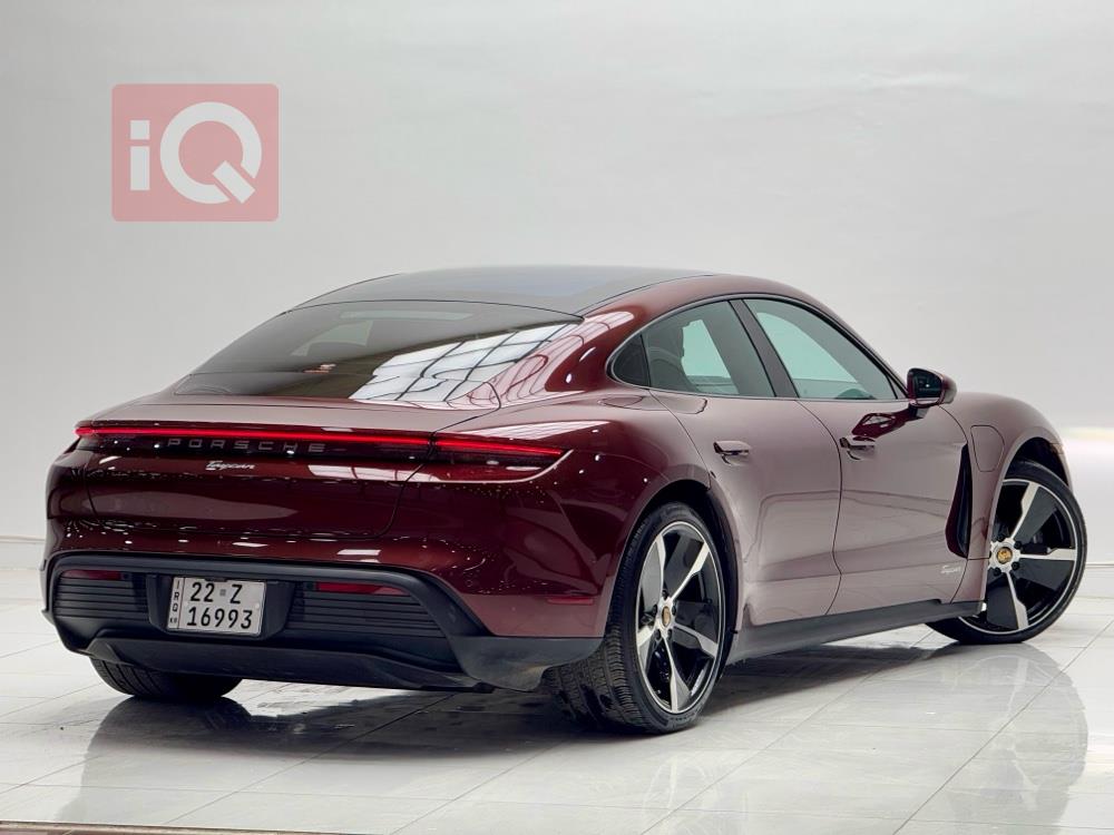 بورش تايكان